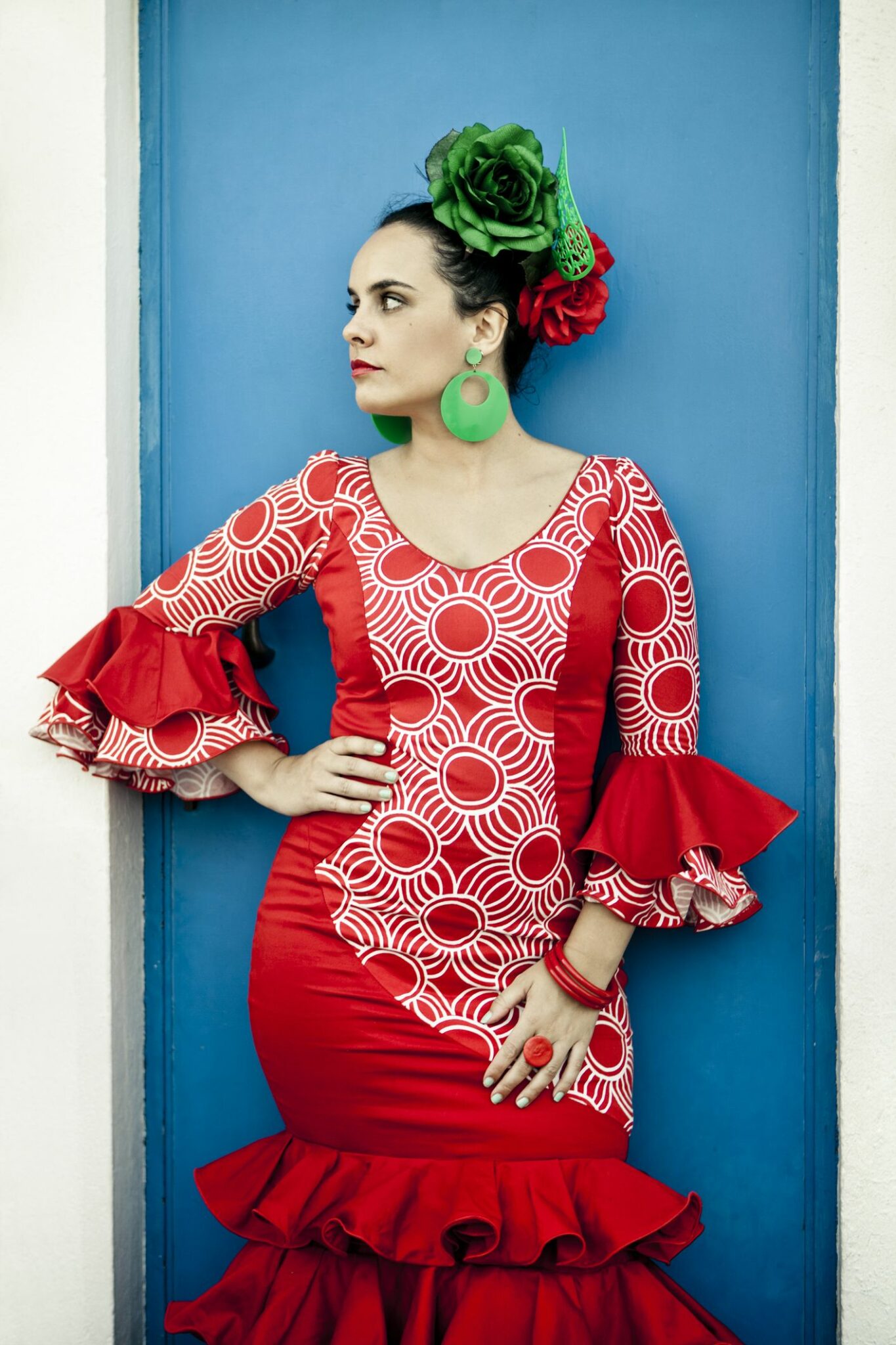 No existe vestimenta típica más conocida ni apreciada que la del traje de  flamenca - Flamenco Madrid