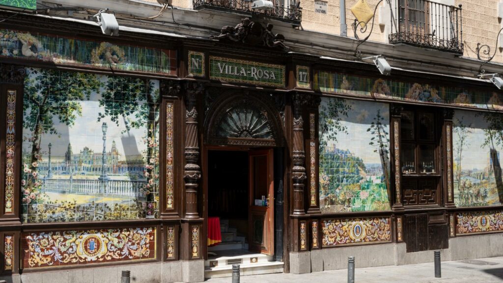 La elegancia y la historia del flamenco en el centro de Madrid.