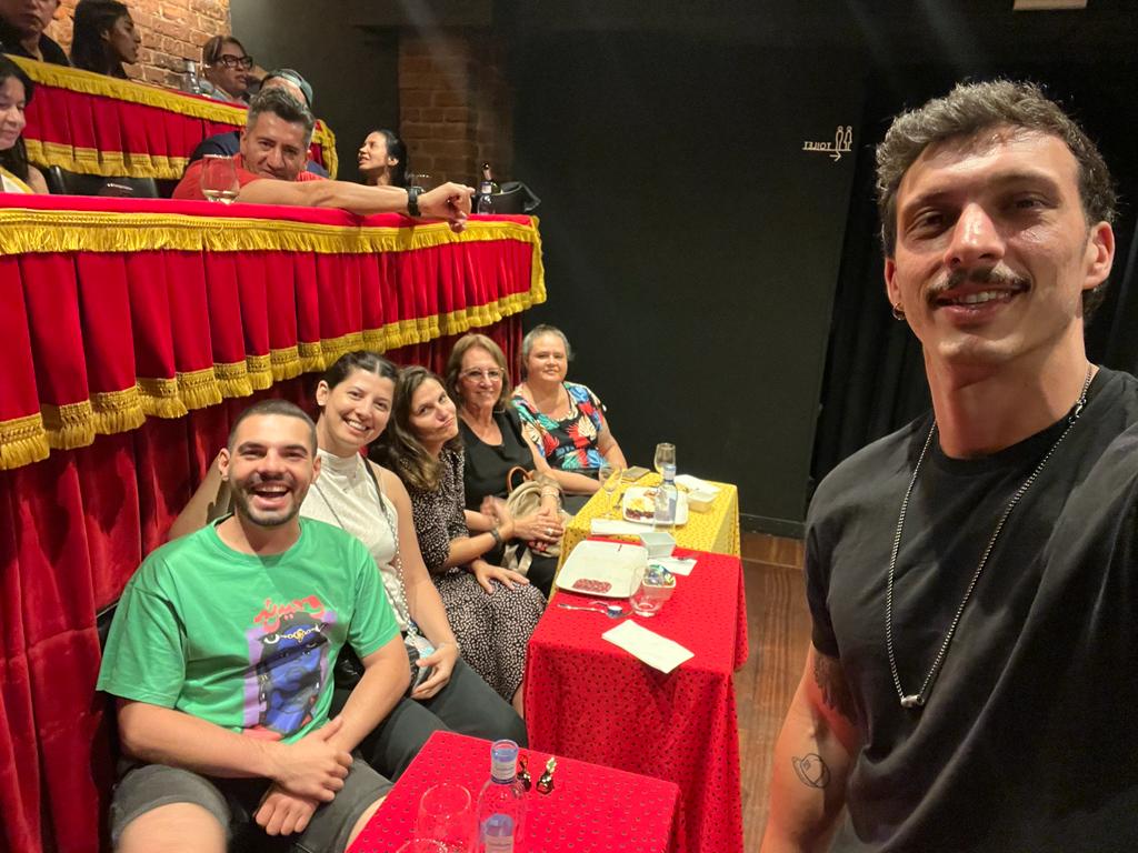 Ivo Glibota con su familia en Cardamomo, Tablao Flamenco en Madrid